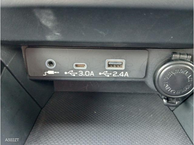 レヴォーグ レイバック リミテッドＥＸ　アイサイトＸ　障害物センサー　全周囲カメラ　Ｃａｒｐｌａｙ　ＥＴＣ　ＵＳＢ　純正ナビ　Ｂカメ　Ｂｌｕｅｔｏｏｔｈ　フルセグ　シートヒーター　電動リアゲート　ＬＥＤヘッド　前フォグ　純正アルミ　禁煙車（26枚目）