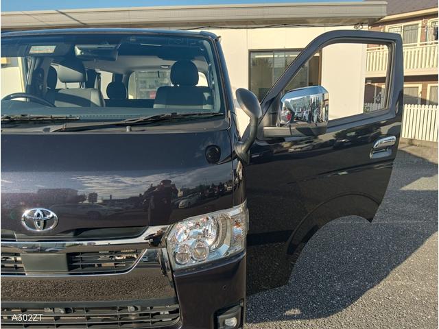 ハイエースバン スーパーＧＬ　ダークプライムＩＩ　１オーナー　ＴＴＳ　両側パワスラ障害物センサー　全周囲カメラ　デジタルインナーミラー　純正ナビ　Ｂカメラ　ＨＤＭＩ　ＵＳＢ　ＡＣ１００Ｖ　ＬＥＤヘッド　フォグ　ＥＴＣ　車線逸脱警告　２２０ブラック（58枚目）