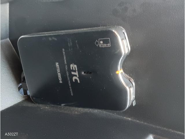 ロードスター ブレイズエディション　ＲＨＴ　６ＭＴ　ＢＢＳアルミ　ＴＥＩＮタワーバー　ＢＯＳＥ　ＣＤ　ＥＴＣ　レザーシート　シートヒーター　前フォグ（3枚目）