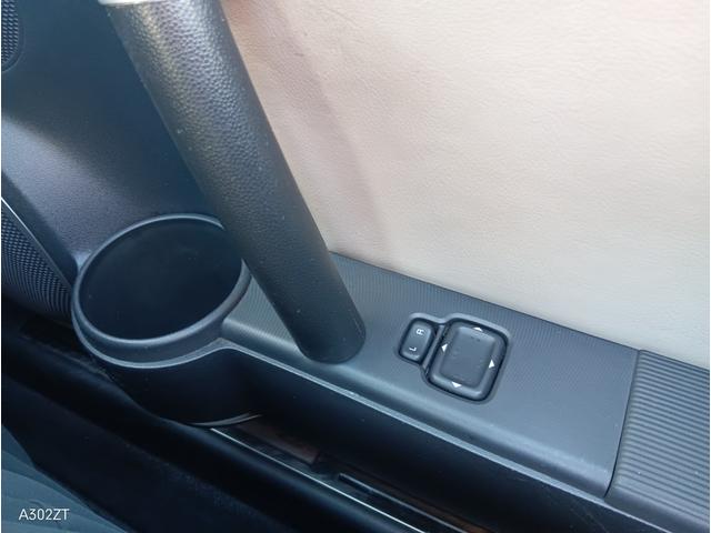 ロードスター ブレイズエディション　ＲＨＴ　６ＭＴ　ＢＢＳアルミ　ＴＥＩＮタワーバー　ＢＯＳＥ　ＣＤ　ＥＴＣ　レザーシート　シートヒーター　前フォグ（17枚目）