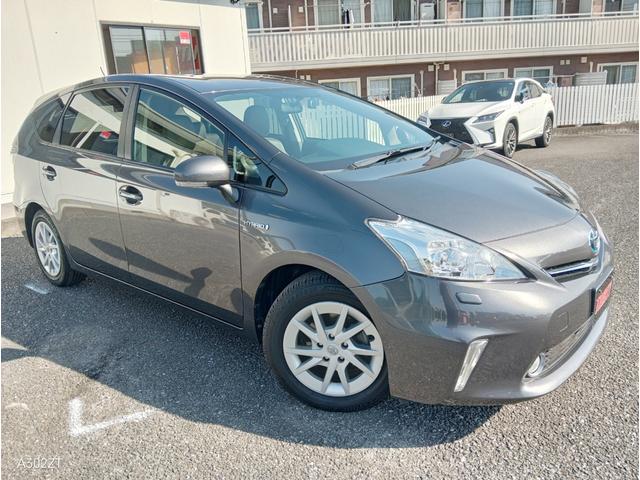 プリウスアルファ G 7人乗り クルコン LEDヘッド 前フォグ 純正ナビ Bluetooth フルセグ バックカメラ USB CD DVD プッシュスタート スマートキー 純正アルミ 禁煙車(8枚目)