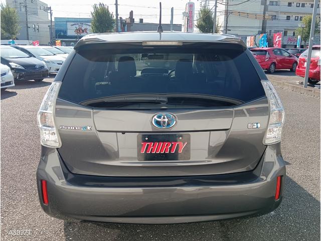 プリウスアルファ G 7人乗り クルコン LEDヘッド 前フォグ 純正ナビ Bluetooth フルセグ バックカメラ USB CD DVD プッシュスタート スマートキー 純正アルミ 禁煙車(12枚目)