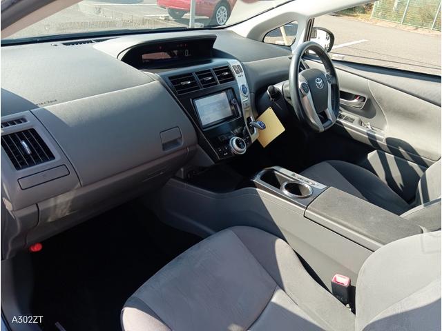 プリウスアルファ G 7人乗り クルコン LEDヘッド 前フォグ 純正ナビ Bluetooth フルセグ バックカメラ USB CD DVD プッシュスタート スマートキー 純正アルミ 禁煙車(17枚目)