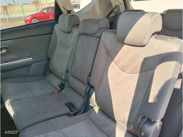 プリウスアルファ G 7人乗り クルコン LEDヘッド 前フォグ 純正ナビ Bluetooth フルセグ バックカメラ USB CD DVD プッシュスタート スマートキー 純正アルミ 禁煙車(18枚目)