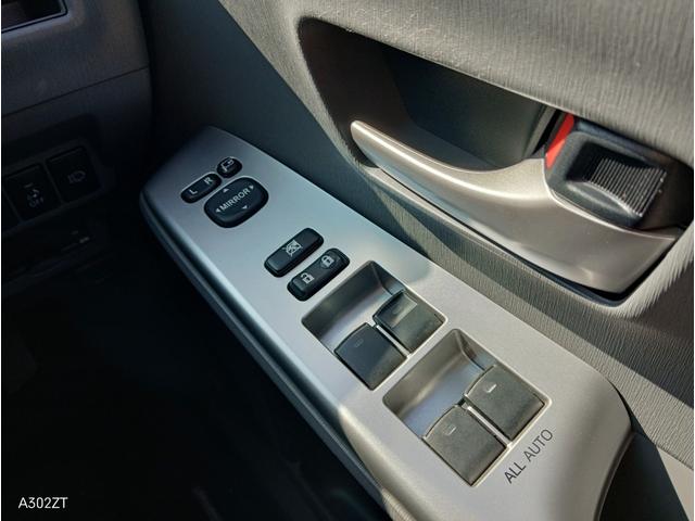 プリウスアルファ G 7人乗り クルコン LEDヘッド 前フォグ 純正ナビ Bluetooth フルセグ バックカメラ USB CD DVD プッシュスタート スマートキー 純正アルミ 禁煙車(23枚目)
