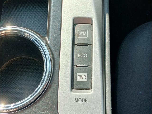 プリウスアルファ G 7人乗り クルコン LEDヘッド 前フォグ 純正ナビ Bluetooth フルセグ バックカメラ USB CD DVD プッシュスタート スマートキー 純正アルミ 禁煙車(32枚目)