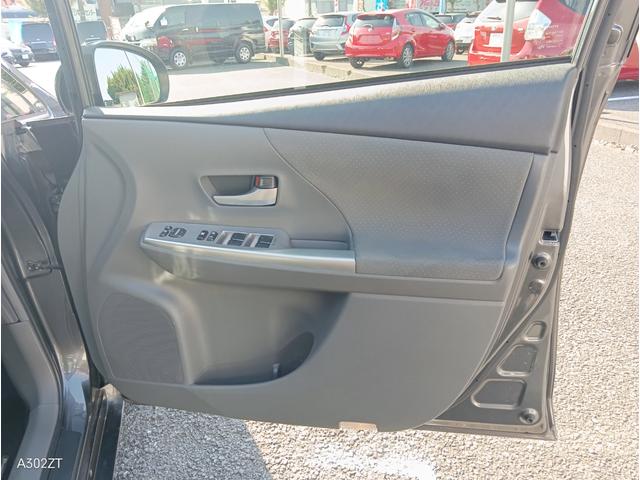 プリウスアルファ G 7人乗り クルコン LEDヘッド 前フォグ 純正ナビ Bluetooth フルセグ バックカメラ USB CD DVD プッシュスタート スマートキー 純正アルミ 禁煙車(42枚目)