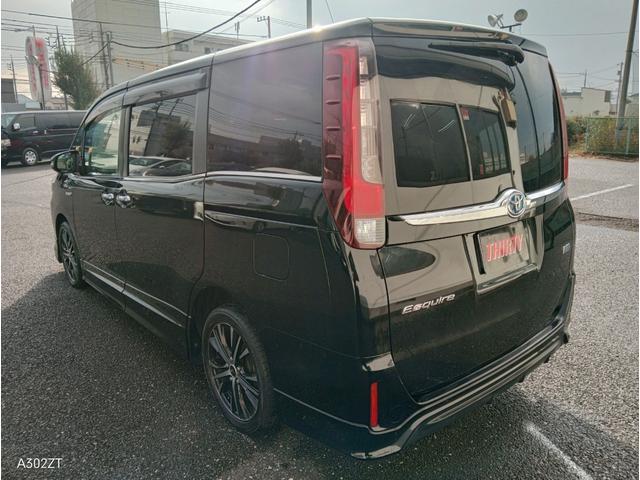 エスクァイア ハイブリッドGi 7人乗り TRDエアロ フリップダウンモニター 両側電動スラ レザーシート シートヒーター クルコン 純正ナビ フルセグ Bluetooth CD DVD ETC LEDヘッド 衝突軽減ブレ 禁煙車(12枚目)