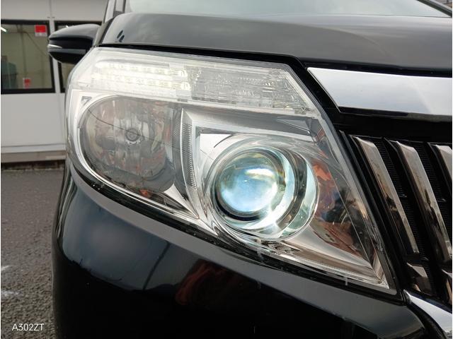 エスクァイア ハイブリッドGi 7人乗り TRDエアロ フリップダウンモニター 両側電動スラ レザーシート シートヒーター クルコン 純正ナビ フルセグ Bluetooth CD DVD ETC LEDヘッド 衝突軽減ブレ 禁煙車(39枚目)