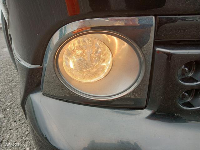 エスクァイア ハイブリッドGi 7人乗り TRDエアロ フリップダウンモニター 両側電動スラ レザーシート シートヒーター クルコン 純正ナビ フルセグ Bluetooth CD DVD ETC LEDヘッド 衝突軽減ブレ 禁煙車(40枚目)