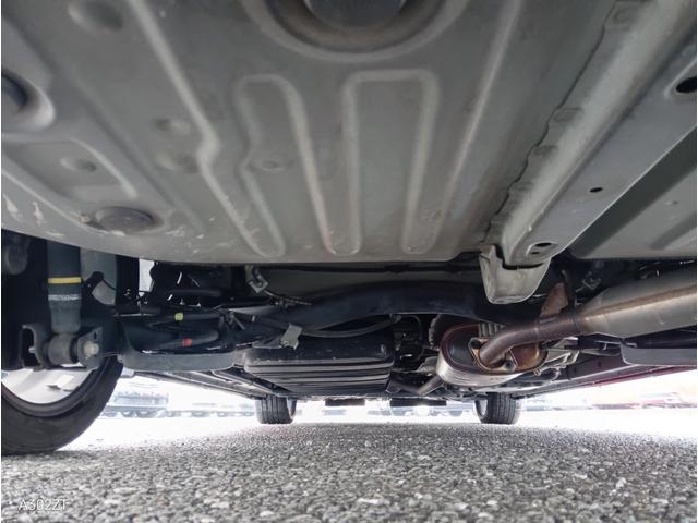 エスクァイア ハイブリッドGi 7人乗り TRDエアロ フリップダウンモニター 両側電動スラ レザーシート シートヒーター クルコン 純正ナビ フルセグ Bluetooth CD DVD ETC LEDヘッド 衝突軽減ブレ 禁煙車(55枚目)