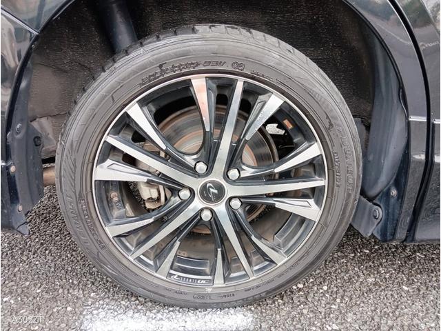 エスクァイア ハイブリッドGi 7人乗り TRDエアロ フリップダウンモニター 両側電動スラ レザーシート シートヒーター クルコン 純正ナビ フルセグ Bluetooth CD DVD ETC LEDヘッド 衝突軽減ブレ 禁煙車(57枚目)