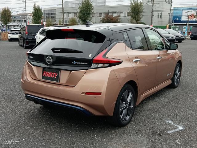 リーフ e+ X アーバンクロム 禁煙車 Carplay プロパイロット BOSEサウンド 全周囲カメラ 障害物センサー BSM ステアリングヒーター 純正ナビ フルセグ Bカメ Bluetooth USB ETC2.0 純正アルミ(11枚目)