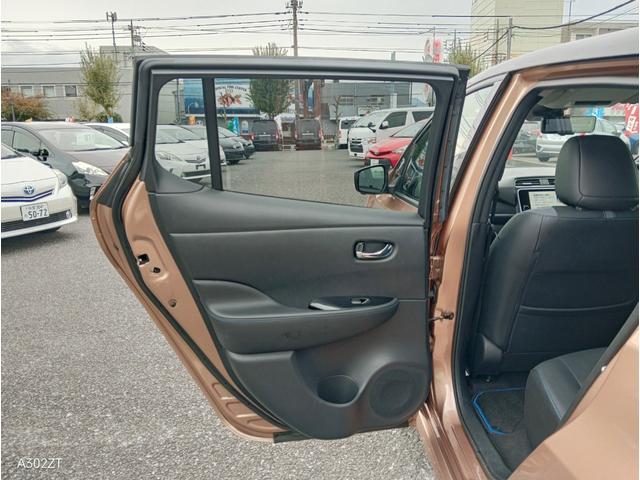 リーフ e+ X アーバンクロム 禁煙車 Carplay プロパイロット BOSEサウンド 全周囲カメラ 障害物センサー BSM ステアリングヒーター 純正ナビ フルセグ Bカメ Bluetooth USB ETC2.0 純正アルミ(48枚目)