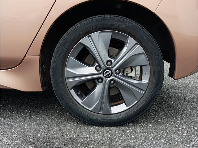 リーフ e+ X アーバンクロム 禁煙車 Carplay プロパイロット BOSEサウンド 全周囲カメラ 障害物センサー BSM ステアリングヒーター 純正ナビ フルセグ Bカメ Bluetooth USB ETC2.0 純正アルミ(59枚目)