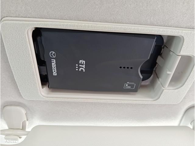 ＭＡＺＤＡ２ １５Ｓ　スマートエディション　ワンオーナー　全周囲カメラ　障害物センサー　ＢＳＭ　スマートシティブレーキサポート　純正ナビ　バックカメラ　Ｂｌｕｅｔｏｏｔｈ　ＵＳＢ　ＥＴＣ　ＬＥＤヘッド　スマートキー　ＰＵＳＨスタート　禁煙車（6枚目）