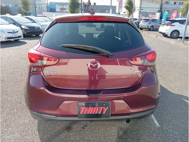 ＭＡＺＤＡ２ １５Ｓ　スマートエディション　ワンオーナー　全周囲カメラ　障害物センサー　ＢＳＭ　スマートシティブレーキサポート　純正ナビ　バックカメラ　Ｂｌｕｅｔｏｏｔｈ　ＵＳＢ　ＥＴＣ　ＬＥＤヘッド　スマートキー　ＰＵＳＨスタート　禁煙車（11枚目）