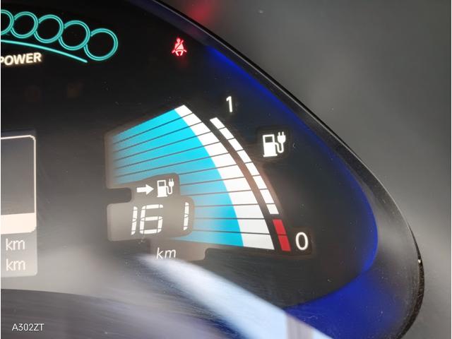 リーフ X サンクスエディション(30kwh) 全周囲カメラ 障害物センサー BOSEスピーカー 純正ナビ バックカメラ Bluetooth フルセグ USB ETC LEDヘッド 前フォグ クルコン シートヒーター PUSHスタート 禁煙車(3枚目)