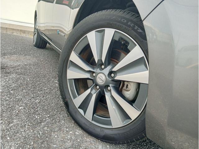 リーフ X サンクスエディション(30kwh) 全周囲カメラ 障害物センサー BOSEスピーカー 純正ナビ バックカメラ Bluetooth フルセグ USB ETC LEDヘッド 前フォグ クルコン シートヒーター PUSHスタート 禁煙車(36枚目)