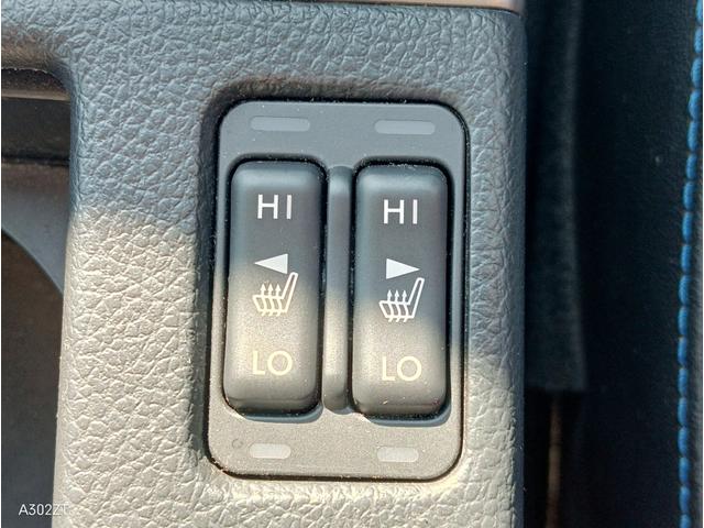 レヴォーグ １．６ＧＴ－Ｓアイサイト　１オナ　アイサイト　クルコン　純正ナビ　フルセグ　Ｂカメ　Ｂｌｕｅｔｏｏｔｈ　ＵＳＢ　ＥＴＣ　シートヒーター　レザーシート　電動シート　ＬＥＤヘッド　前後フォグ　スマートキー　ＰＵＳＨスタ　純正アルミ（30枚目）