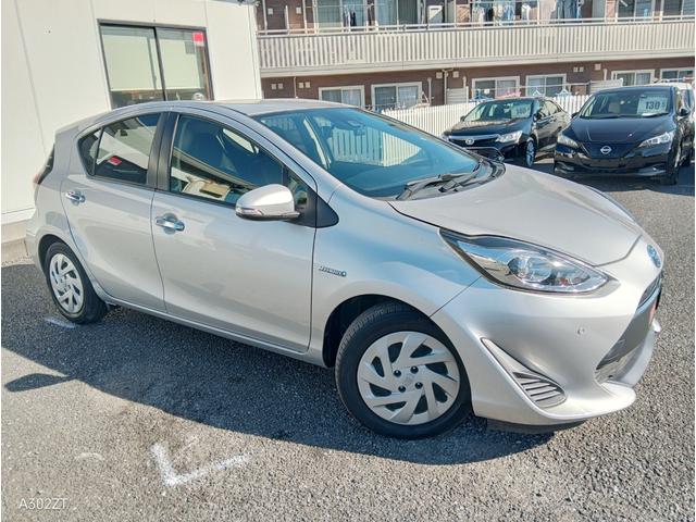 アクア Ｓスタイルブラック　障害物センサー　純正ナビ　バックカメラ　Ｂｌｕｅｔｏｏｔｈ　ＥＴＣ　オートライト　スマートキー　ＰＵＳＨスタート　禁煙車　プリクラッシュセーフティー　レーンディパーチャーアラー（7枚目）