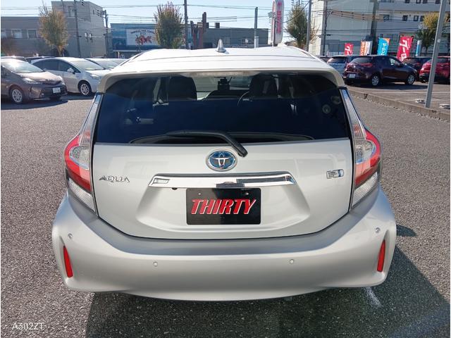 アクア Ｓスタイルブラック　障害物センサー　純正ナビ　バックカメラ　Ｂｌｕｅｔｏｏｔｈ　ＥＴＣ　オートライト　スマートキー　ＰＵＳＨスタート　禁煙車　プリクラッシュセーフティー　レーンディパーチャーアラー（11枚目）