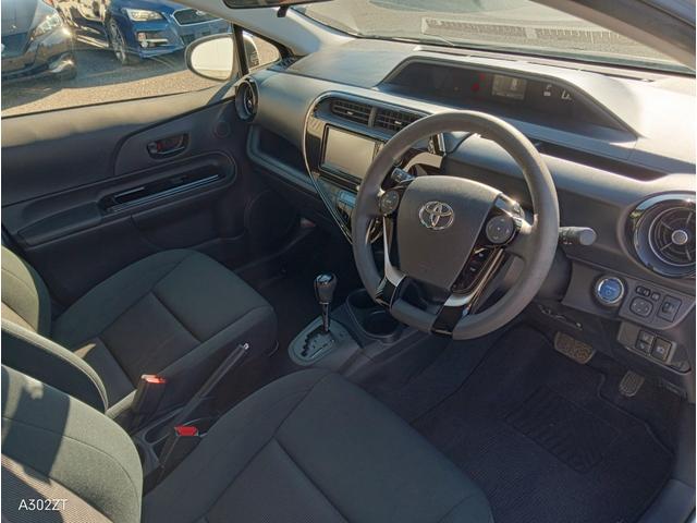 アクア Ｓスタイルブラック　障害物センサー　純正ナビ　バックカメラ　Ｂｌｕｅｔｏｏｔｈ　ＥＴＣ　オートライト　スマートキー　ＰＵＳＨスタート　禁煙車　プリクラッシュセーフティー　レーンディパーチャーアラー（13枚目）