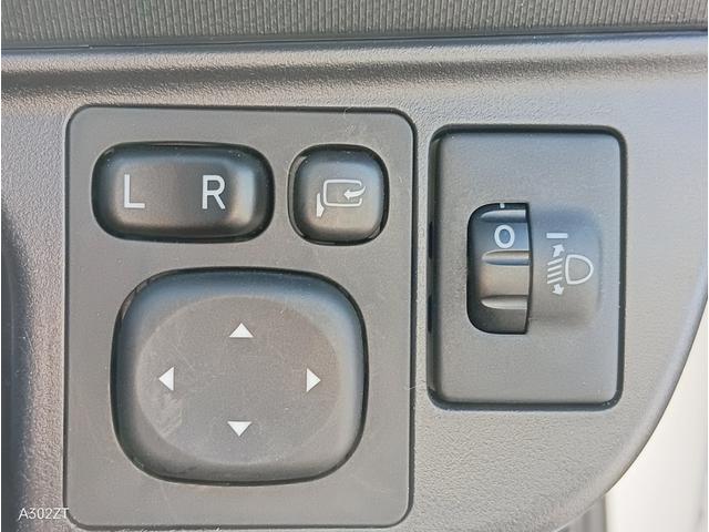 アクア Ｓスタイルブラック　障害物センサー　純正ナビ　バックカメラ　Ｂｌｕｅｔｏｏｔｈ　ＥＴＣ　オートライト　スマートキー　ＰＵＳＨスタート　禁煙車　プリクラッシュセーフティー　レーンディパーチャーアラー（22枚目）