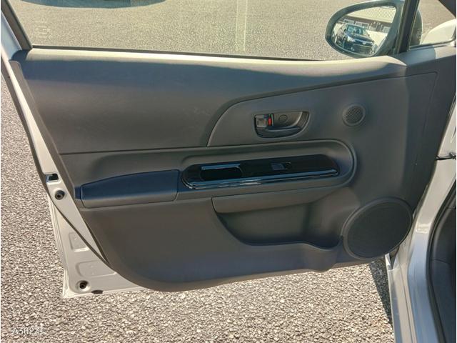 アクア Ｓスタイルブラック　障害物センサー　純正ナビ　バックカメラ　Ｂｌｕｅｔｏｏｔｈ　ＥＴＣ　オートライト　スマートキー　ＰＵＳＨスタート　禁煙車　プリクラッシュセーフティー　レーンディパーチャーアラー（44枚目）