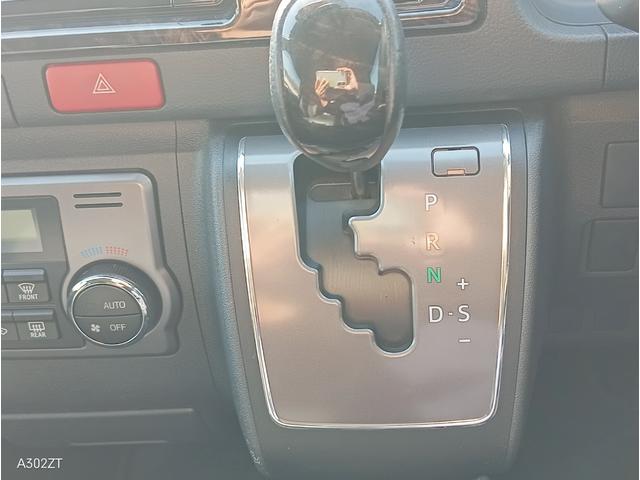 ハイエースバン スーパーＧＬ　ダークプライム　ワンオーナー　両側小窓付きスライドドア　ＥＴＣ２．０　純正ナビ　フルセグ　Ｂカメ　Ｂｌｕｅｔｏｏｔｈ　ＣＤ　ＤＶＤ　ハーフレザー　オートライト　ＬＥＤヘッド　前フォグ　衝突軽減ブレ　ＰＵＳＨスタート（30枚目）