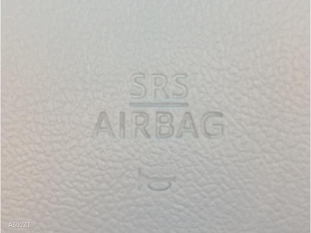 ハイエースバン スーパーＧＬ　ダークプライム　ワンオーナー　両側小窓付きスライドドア　ＥＴＣ２．０　純正ナビ　フルセグ　Ｂカメ　Ｂｌｕｅｔｏｏｔｈ　ＣＤ　ＤＶＤ　ハーフレザー　オートライト　ＬＥＤヘッド　前フォグ　衝突軽減ブレ　ＰＵＳＨスタート（33枚目）