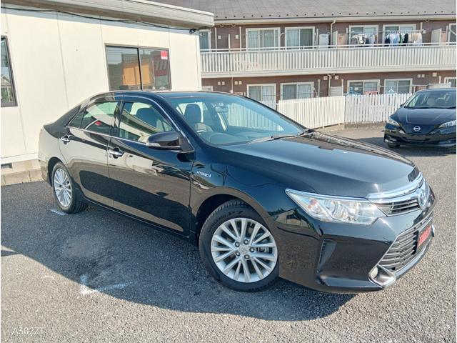 カムリ ハイブリッド　Ｇパッケージ　後期型　純正ナビ　フルセグ　Ｂカメ　ＥＴＣ　Ｂｌｕｅｔｏｏｔｈ　ＵＳＢ　電動シート　クルコン　衝突軽減ブレ　オートライト　前フォグ　左右独立エアコン　スマートキー　ＰＵＳＨスタート　純正アルミ　禁煙車（6枚目）