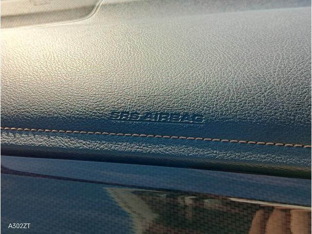 カムリ ハイブリッド　Ｇパッケージ　後期型　純正ナビ　フルセグ　Ｂカメ　ＥＴＣ　Ｂｌｕｅｔｏｏｔｈ　ＵＳＢ　電動シート　クルコン　衝突軽減ブレ　オートライト　前フォグ　左右独立エアコン　スマートキー　ＰＵＳＨスタート　純正アルミ　禁煙車（31枚目）