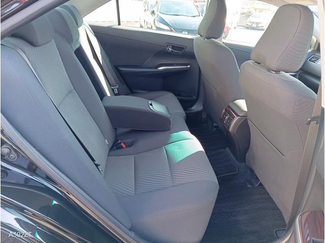 カムリ ハイブリッド　Ｇパッケージ　後期型　純正ナビ　フルセグ　Ｂカメ　ＥＴＣ　Ｂｌｕｅｔｏｏｔｈ　ＵＳＢ　電動シート　クルコン　衝突軽減ブレ　オートライト　前フォグ　左右独立エアコン　スマートキー　ＰＵＳＨスタート　純正アルミ　禁煙車（45枚目）