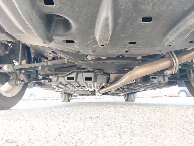 カムリ ハイブリッド　Ｇパッケージ　後期型　純正ナビ　フルセグ　Ｂカメ　ＥＴＣ　Ｂｌｕｅｔｏｏｔｈ　ＵＳＢ　電動シート　クルコン　衝突軽減ブレ　オートライト　前フォグ　左右独立エアコン　スマートキー　ＰＵＳＨスタート　純正アルミ　禁煙車（52枚目）