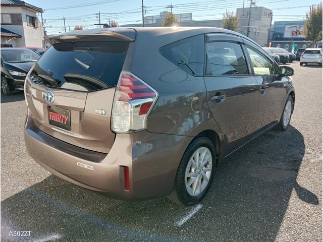 プリウスアルファ Ｇ　禁煙車　純正ナビ　フルセグ　Ｂｌｕｅｔｏｏｔｈ　Ｂカメ　ＣＤ　ＤＶＤ　ＥＴＣ　ＬＥＤヘッド　前フォグ　クルーズコントロール　車線逸脱警告　衝突軽減ブレーキ　スマートキー　ＰＵＳＨスタ－ト　純正アルミ（9枚目）