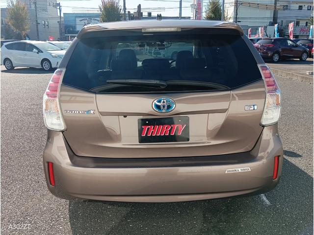 プリウスアルファ Ｇ　禁煙車　純正ナビ　フルセグ　Ｂｌｕｅｔｏｏｔｈ　Ｂカメ　ＣＤ　ＤＶＤ　ＥＴＣ　ＬＥＤヘッド　前フォグ　クルーズコントロール　車線逸脱警告　衝突軽減ブレーキ　スマートキー　ＰＵＳＨスタ－ト　純正アルミ（10枚目）