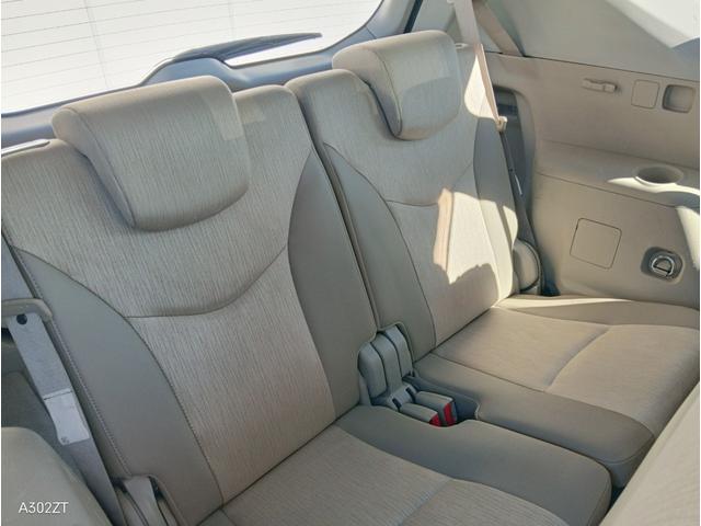 プリウスアルファ Ｇ　禁煙車　純正ナビ　フルセグ　Ｂｌｕｅｔｏｏｔｈ　Ｂカメ　ＣＤ　ＤＶＤ　ＥＴＣ　ＬＥＤヘッド　前フォグ　クルーズコントロール　車線逸脱警告　衝突軽減ブレーキ　スマートキー　ＰＵＳＨスタ－ト　純正アルミ（14枚目）