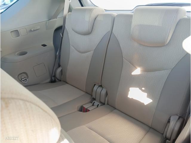 プリウスアルファ Ｇ　禁煙車　純正ナビ　フルセグ　Ｂｌｕｅｔｏｏｔｈ　Ｂカメ　ＣＤ　ＤＶＤ　ＥＴＣ　ＬＥＤヘッド　前フォグ　クルーズコントロール　車線逸脱警告　衝突軽減ブレーキ　スマートキー　ＰＵＳＨスタ－ト　純正アルミ（17枚目）