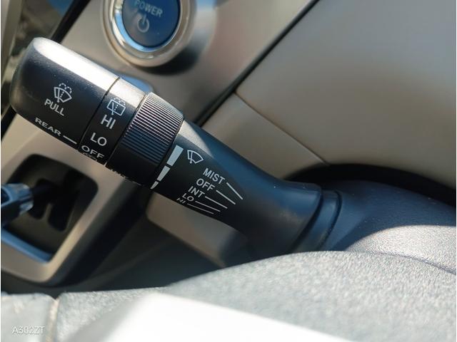 プリウスアルファ Ｇ　禁煙車　純正ナビ　フルセグ　Ｂｌｕｅｔｏｏｔｈ　Ｂカメ　ＣＤ　ＤＶＤ　ＥＴＣ　ＬＥＤヘッド　前フォグ　クルーズコントロール　車線逸脱警告　衝突軽減ブレーキ　スマートキー　ＰＵＳＨスタ－ト　純正アルミ（27枚目）