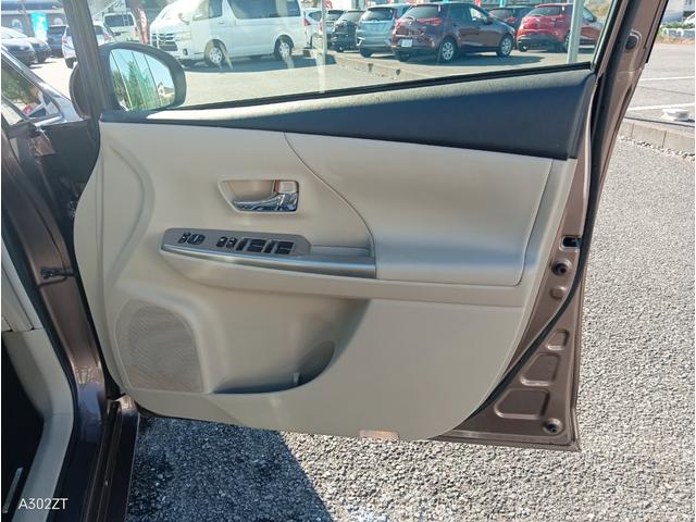 プリウスアルファ Ｇ　禁煙車　純正ナビ　フルセグ　Ｂｌｕｅｔｏｏｔｈ　Ｂカメ　ＣＤ　ＤＶＤ　ＥＴＣ　ＬＥＤヘッド　前フォグ　クルーズコントロール　車線逸脱警告　衝突軽減ブレーキ　スマートキー　ＰＵＳＨスタ－ト　純正アルミ（42枚目）