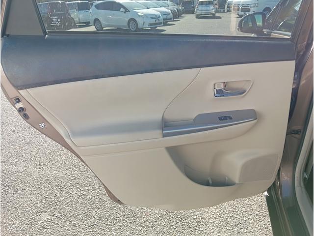 プリウスアルファ Ｇ　禁煙車　純正ナビ　フルセグ　Ｂｌｕｅｔｏｏｔｈ　Ｂカメ　ＣＤ　ＤＶＤ　ＥＴＣ　ＬＥＤヘッド　前フォグ　クルーズコントロール　車線逸脱警告　衝突軽減ブレーキ　スマートキー　ＰＵＳＨスタ－ト　純正アルミ（49枚目）