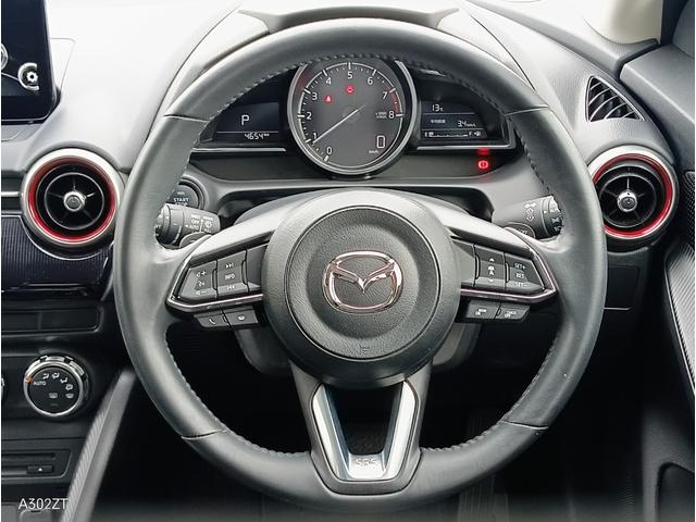 MAZDA2 15S ブラックトーンエディション ワンオーナー 全周囲カメラ ブラインドスポットモニター 障害物センサー 純正ナビ Bluetooth フルセグ CD DVD USB ETC オートライト LEDヘッド クルコン 純正アルミ 禁煙車(18枚目)