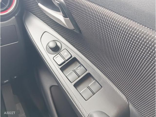 MAZDA2 15S ブラックトーンエディション ワンオーナー 全周囲カメラ ブラインドスポットモニター 障害物センサー 純正ナビ Bluetooth フルセグ CD DVD USB ETC オートライト LEDヘッド クルコン 純正アルミ 禁煙車(19枚目)