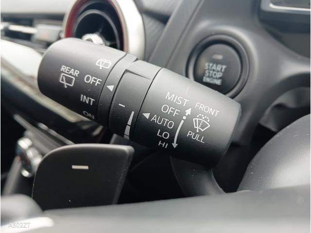 MAZDA2 15S ブラックトーンエディション ワンオーナー 全周囲カメラ ブラインドスポットモニター 障害物センサー 純正ナビ Bluetooth フルセグ CD DVD USB ETC オートライト LEDヘッド クルコン 純正アルミ 禁煙車(23枚目)