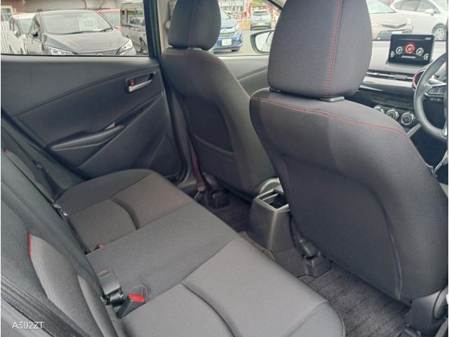 MAZDA2 15S ブラックトーンエディション ワンオーナー 全周囲カメラ ブラインドスポットモニター 障害物センサー 純正ナビ Bluetooth フルセグ CD DVD USB ETC オートライト LEDヘッド クルコン 純正アルミ 禁煙車(41枚目)