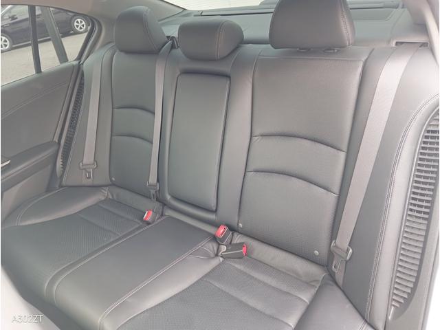 アコードハイブリッド ＥＸ　サンルーフ　黒革シート　シートヒーター　クルコン　衝突軽減ブレーキ　ＬＥＤヘッド　前フォグ　純正ナビ　Ｂカメ　フルセグ　Ｂｌｕｅｔｏｏｔｈ　ＥＴＣ　ＵＳＢ　電動シート　ＰＵＳＨスタート　禁煙車（17枚目）