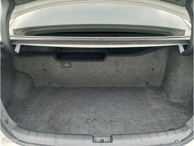 アコードハイブリッド ＥＸ　サンルーフ　黒革シート　シートヒーター　クルコン　衝突軽減ブレーキ　ＬＥＤヘッド　前フォグ　純正ナビ　Ｂカメ　フルセグ　Ｂｌｕｅｔｏｏｔｈ　ＥＴＣ　ＵＳＢ　電動シート　ＰＵＳＨスタート　禁煙車（18枚目）