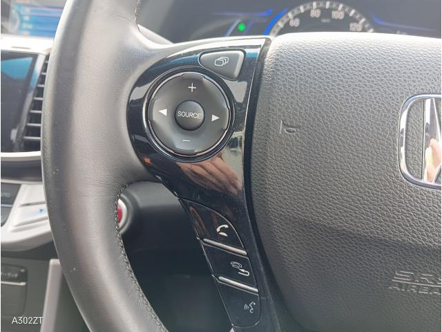 アコードハイブリッド ＥＸ　サンルーフ　黒革シート　シートヒーター　クルコン　衝突軽減ブレーキ　ＬＥＤヘッド　前フォグ　純正ナビ　Ｂカメ　フルセグ　Ｂｌｕｅｔｏｏｔｈ　ＥＴＣ　ＵＳＢ　電動シート　ＰＵＳＨスタート　禁煙車（23枚目）