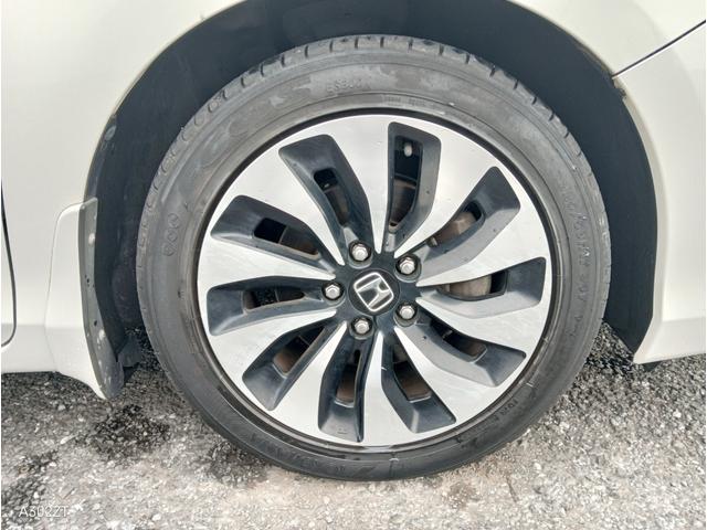 アコードハイブリッド ＥＸ　サンルーフ　黒革シート　シートヒーター　クルコン　衝突軽減ブレーキ　ＬＥＤヘッド　前フォグ　純正ナビ　Ｂカメ　フルセグ　Ｂｌｕｅｔｏｏｔｈ　ＥＴＣ　ＵＳＢ　電動シート　ＰＵＳＨスタート　禁煙車（53枚目）